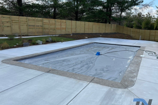 16x32 Vinyl Pool with T4 SS Cable system and Flush lid